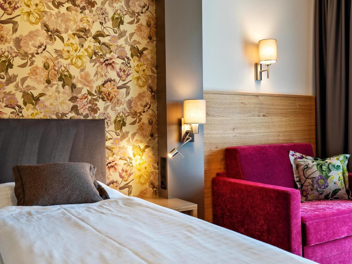 Stadthotel Eggerbraeu Imst Eksteriør bilde