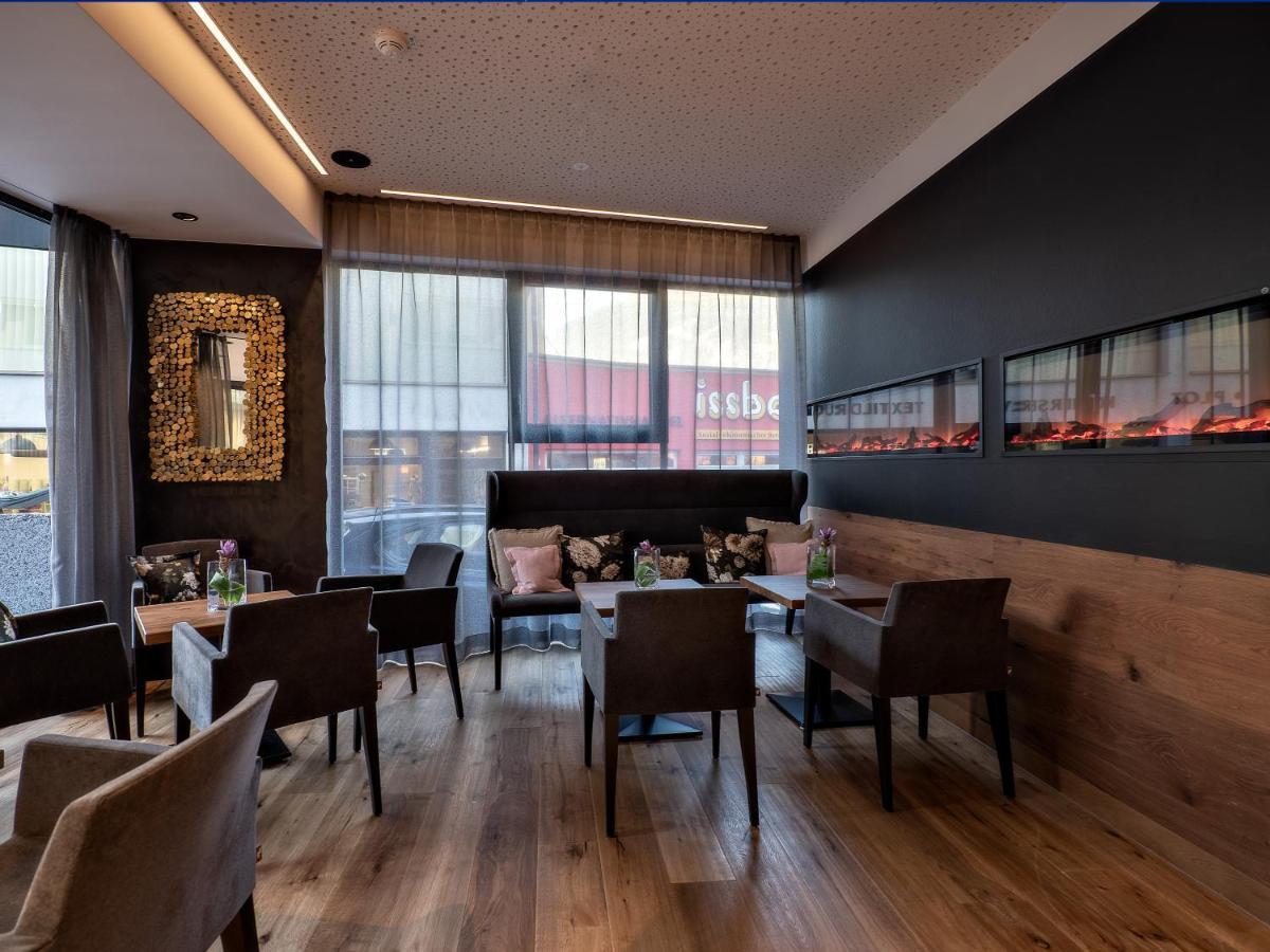 Stadthotel Eggerbraeu Imst Eksteriør bilde