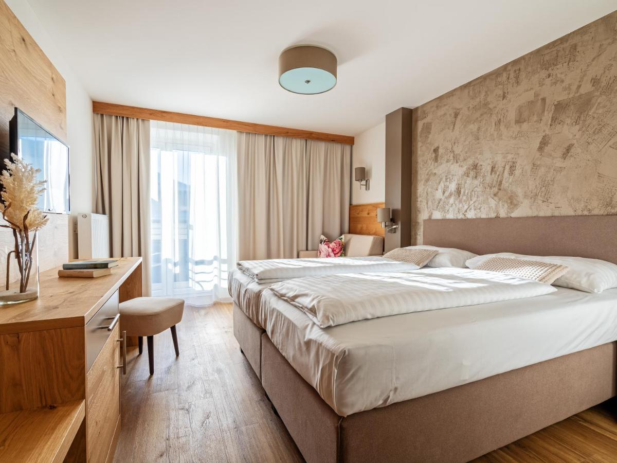 Stadthotel Eggerbraeu Imst Eksteriør bilde