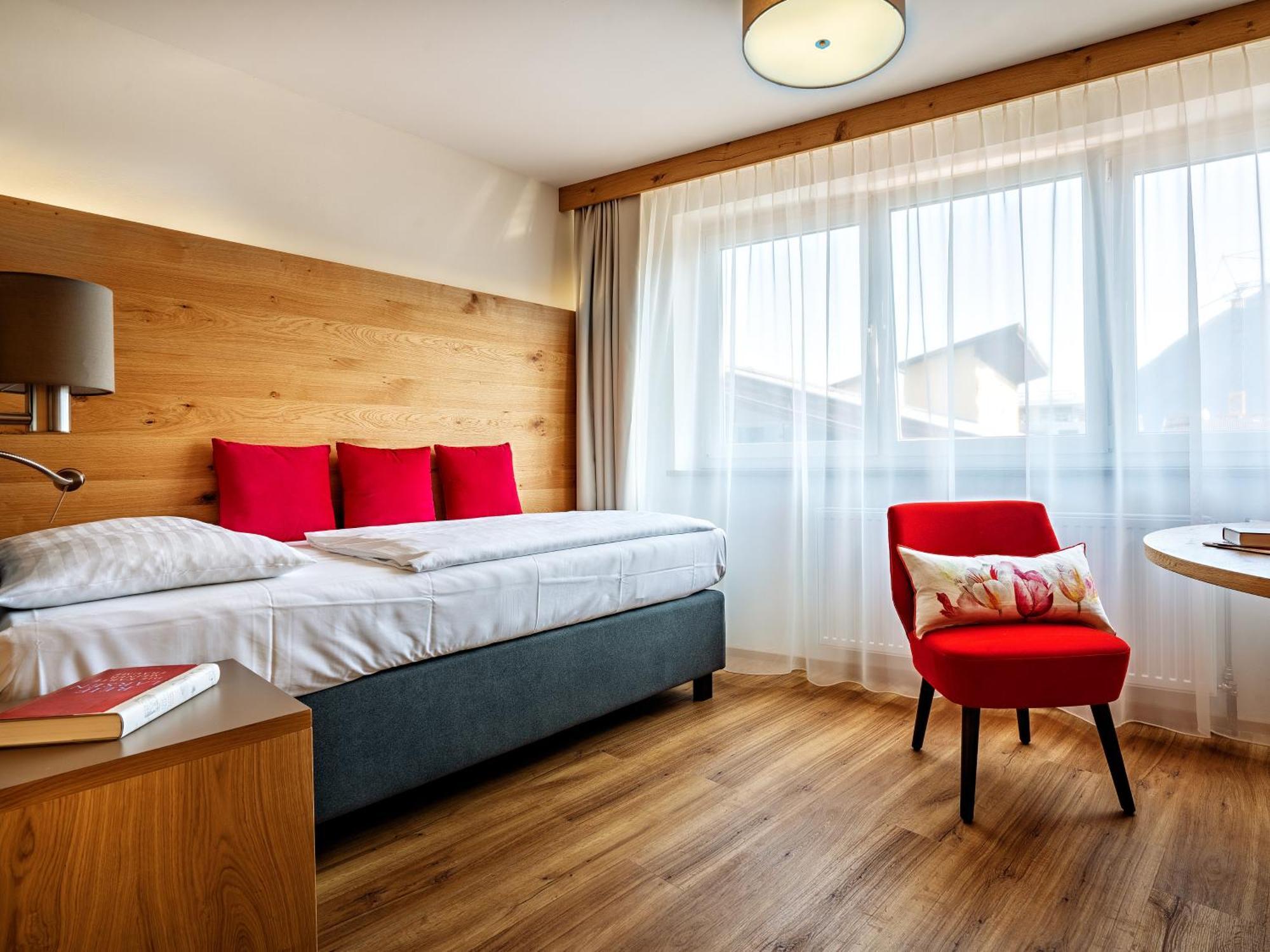 Stadthotel Eggerbraeu Imst Eksteriør bilde
